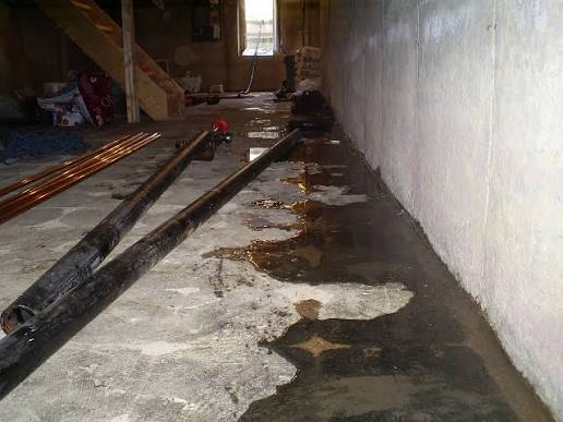 Foundation Crack Water Intrusion & Drying ​